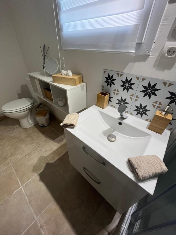 Studio Chez Joss Истр Экстерьер фото